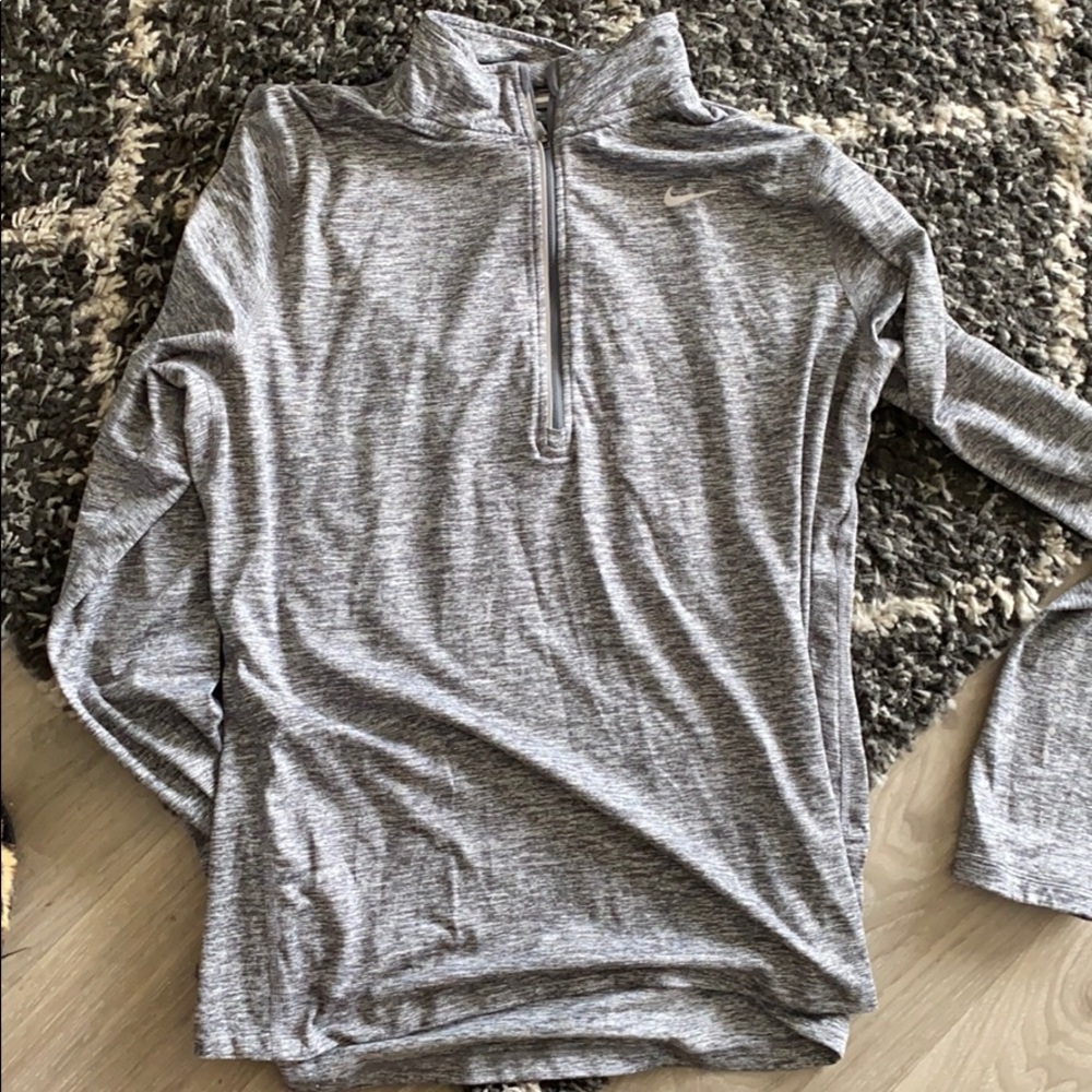 Nike large quarter zip top